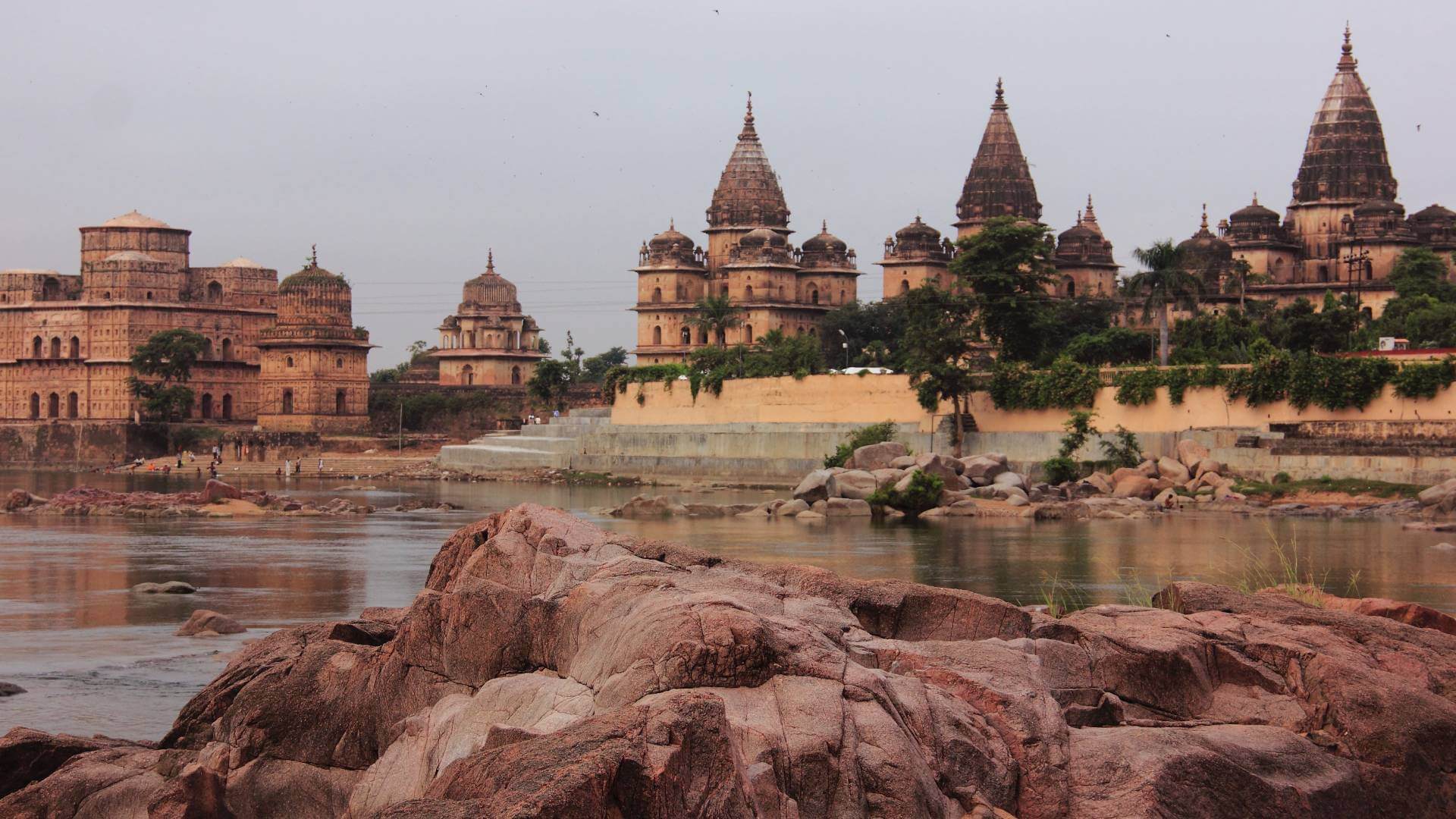 Orchha Fort and River Ghats