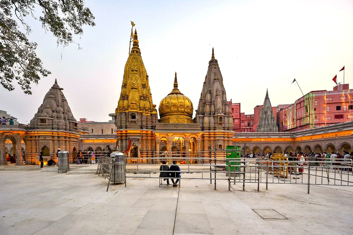 Ganga Aarti Dashashwamedh Ghat Varanasi
